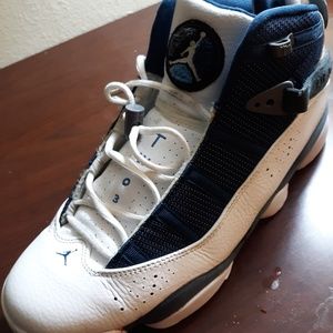 Jordan's size 11